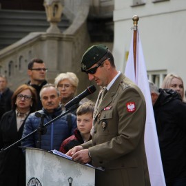 powiększ zdjęcie: Ślubowanie i nadanie sztandaru Wojskowej Szkoły Średniej im. Zawiszy Czarnego