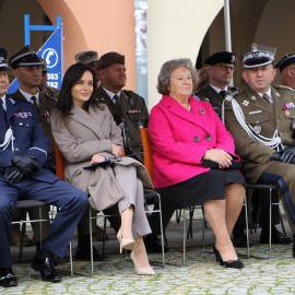 powiększ zdjęcie: Ślubowanie i nadanie sztandaru Wojskowej Szkoły Średniej im. Zawiszy Czarnego