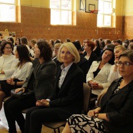 powiększ zdjęcie: Uroczyste wręczenie certyfikatów w Zespole Szkół Ekonomicznych