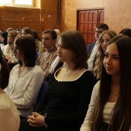 powiększ zdjęcie: Uroczyste wręczenie certyfikatów w Zespole Szkół Ekonomicznych