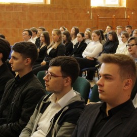 powiększ zdjęcie: Uroczyste wręczenie certyfikatów w Zespole Szkół Ekonomicznych