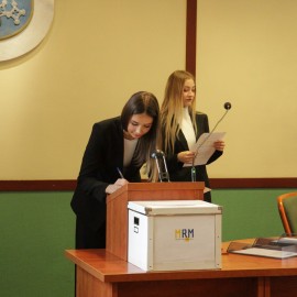 powiększ zdjęcie: I sesja Młodzieżowej Rady Miejskiej Legnicy VIII Kadencji