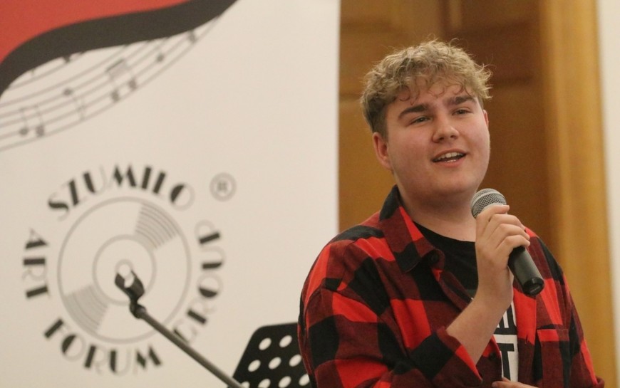 Muzyczny wieczór w Muzeum Miedzi w Legnicy z Michałem Rejczykiem