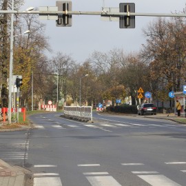 Zmiana organizacji ruchu na skrzyżowaniu al. Rzeczypospolitej z ul. Okrężną