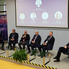 Debata o współpracy samorządów w ramach konferencji naukowej