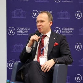 powiększ zdjęcie: Debata o współpracy samorządów w ramach konferencji naukowej