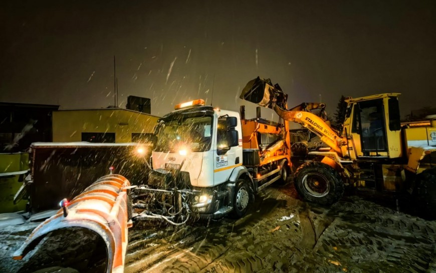 Akcja zima w Legnicy. Sprzęt czeka w gotowości