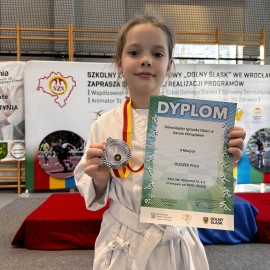 powiększ zdjęcie: Sukcesy zawodników Arashi na Dolnośląskich Igrzyskach Karate Olimpijskiego
