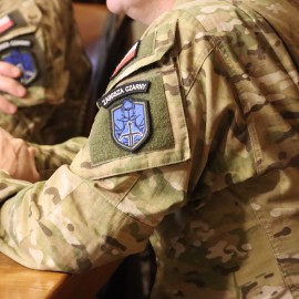 powiększ zdjęcie: Strzeleccy Mistrzowie Polski w Ratuszu – sukces uczniów WSŚ im. Zawiszy Czarnego