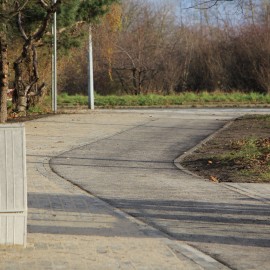 powiększ zdjęcie: Nowe ścieżki rowerowe i chodniki na Piekarach już gotowe