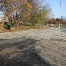 powiększ zdjęcie: Nowe ścieżki rowerowe i chodniki na Piekarach już gotowe