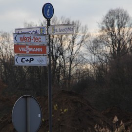 powiększ zdjęcie: Rozpoczęła się ważna inwestycja drogowa w rejonie ulicy Jaworzyńskiej