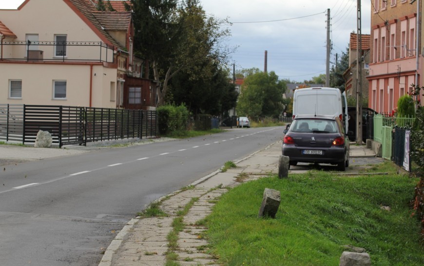 Na ul. Pątnowskiej ruszyła przebudowa chodnika