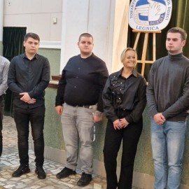 powiększ zdjęcie: Nagrody i wyróżnienia dla wolontariuszy podczas ich święta