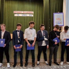 powiększ zdjęcie: Nagrody i wyróżnienia dla wolontariuszy podczas ich święta