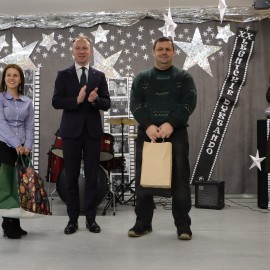 powiększ zdjęcie: Legnickie Dyktando. Jubileuszowa potyczka z ortografią rozstrzygnięta