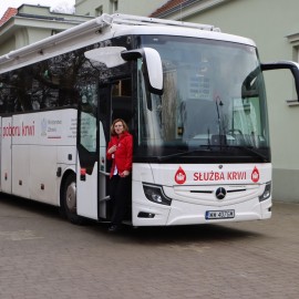 powiększ zdjęcie: Honorowi dawcy krwi uhonorowani w Centrum Witelona