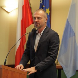 powiększ zdjęcie: Legnica ma budżet na 2025 r. Ambitny i proinwestycyjny