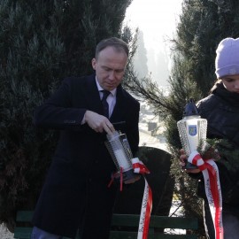 powiększ zdjęcie: Legniczanie uczcili bohaterów powstania wielkopolskiego