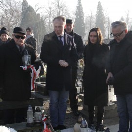 powiększ zdjęcie: Legniczanie uczcili bohaterów powstania wielkopolskiego