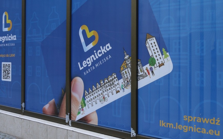 Legniczanie chętnie korzystają z Legnickiej Karty Miejskiej
