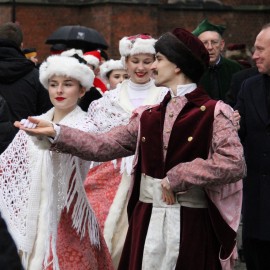 Maturzyści zatańczyli Poloneza Witelona