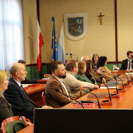 powiększ zdjęcie: Inauguracyjne spotkanie Komitetu Rewitalizacji Miasta Legnicy