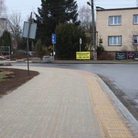 Przebudowa chodnika na ul. Pątnowskiej przekroczyła półmetek