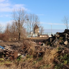 powiększ zdjęcie: Miasto pozyskało działkę pod budowę centrum przesiadkowego
