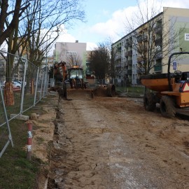 powiększ zdjęcie: Trwa przebudowa ul. Łowickiej. Zobacz jak przebiegają prace