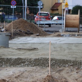 powiększ zdjęcie: Trwa przebudowa ul. Łowickiej. Zobacz jak przebiegają prace