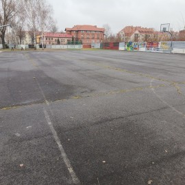 powiększ zdjęcie: Będzie nowe boisko przy ZSO nr 4