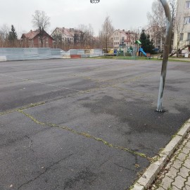 powiększ zdjęcie: Będzie nowe boisko przy ZSO nr 4