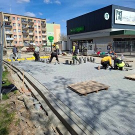 powiększ zdjęcie: Trwa przebudowa ul. Łowickiej. Zobacz jak przebiegają prace