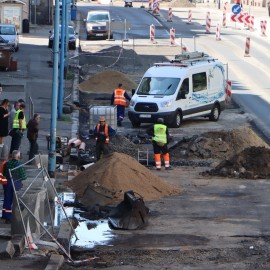 powiększ zdjęcie: Remont ulicy Piastowskiej. Prace na półmetku