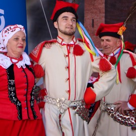 powiększ zdjęcie: Sezon turystyczny otwarty. Czas na zwiedzanie i odkrywanie