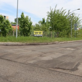 powiększ zdjęcie: Remont ul. Schumana. Sfrezowano już asfalt na jezdni