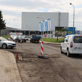 powiększ zdjęcie: Remont ul. Schumana. Sfrezowano już asfalt na jezdni