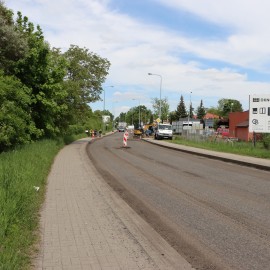 powiększ zdjęcie: Remont ul. Schumana. Sfrezowano już asfalt na jezdni