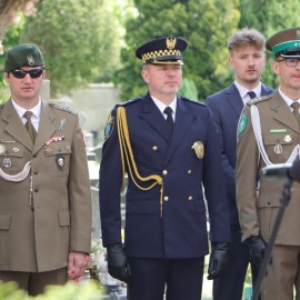 powiększ zdjęcie: Legnica uczciła 80. rocznicę zakończenia II wojny światowej