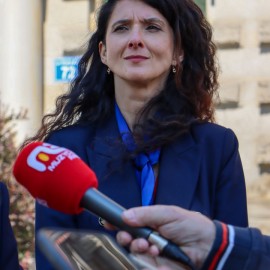 powiększ zdjęcie: Rozmowy o wdrażaniu ustawy o ochronie ludności i obronie cywilnej
