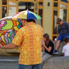 powiększ zdjęcie: Kolorowo, radośnie i zdrowo – Legnica świętowała Dzień Dziecka w Rynku