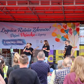 powiększ zdjęcie: Kolorowo, radośnie i zdrowo – Legnica świętowała Dzień Dziecka w Rynku
