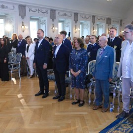 powiększ zdjęcie: Uroczysta sesja Rady Miejskiej z honorami i wyróżnieniami