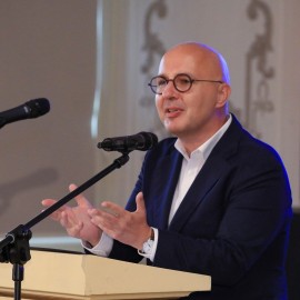 powiększ zdjęcie: Uroczysta sesja Rady Miejskiej z honorami i wyróżnieniami