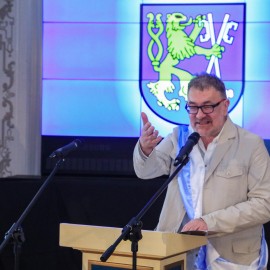 powiększ zdjęcie: Uroczysta sesja Rady Miejskiej z honorami i wyróżnieniami