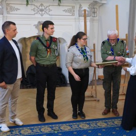 powiększ zdjęcie: Uroczysta sesja Rady Miejskiej z honorami i wyróżnieniami