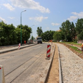 powiększ zdjęcie: Legnicki Program Drogowy. Trwa modernizacja ul. Sudeckiej