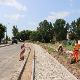 powiększ zdjęcie: Legnicki Program Drogowy. Trwa modernizacja ul. Sudeckiej