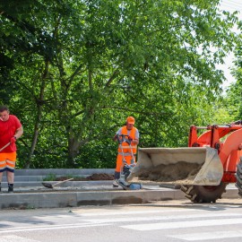 powiększ zdjęcie: Legnicki Program Drogowy. Trwa modernizacja ul. Sudeckiej